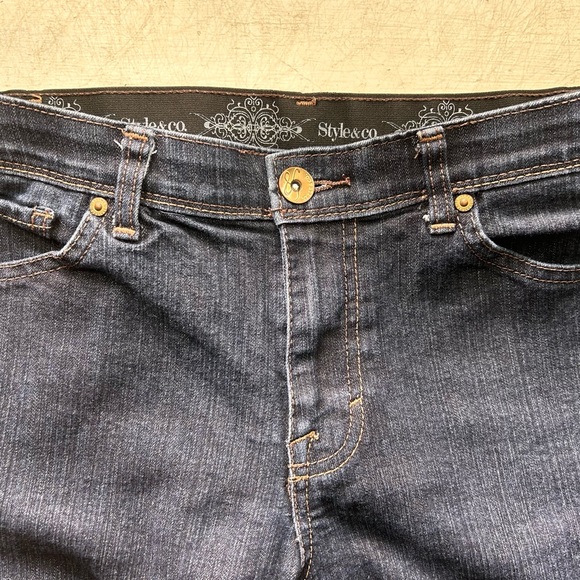 Style & Co jeans, size 8 - Picture 3 of 4